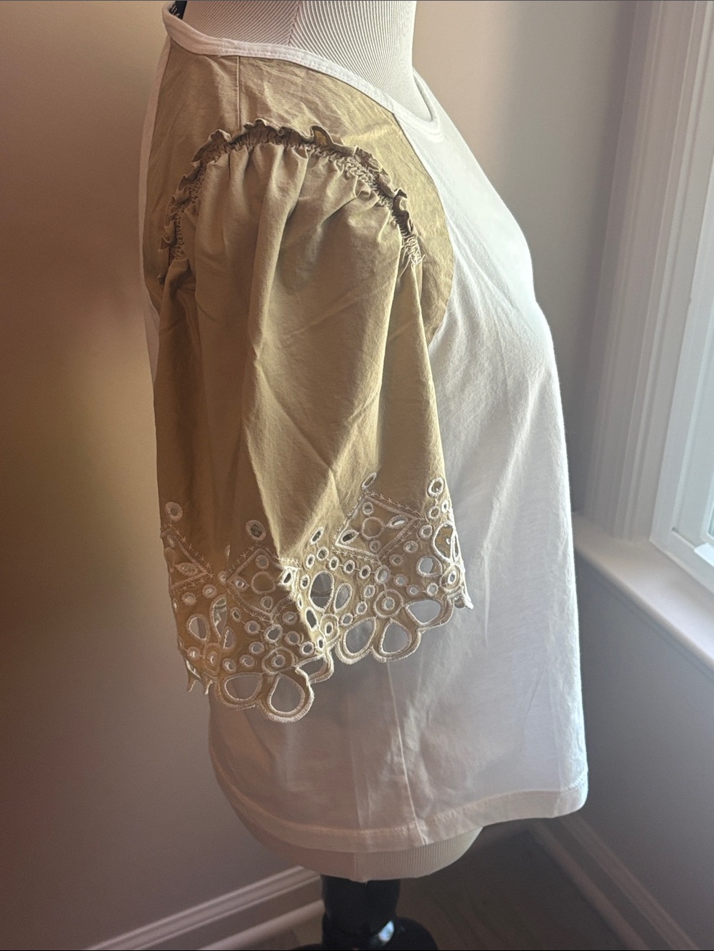 Veronica Beard Briana Short Puffed Sleeve Top Size Medium - Picture 5 of 9